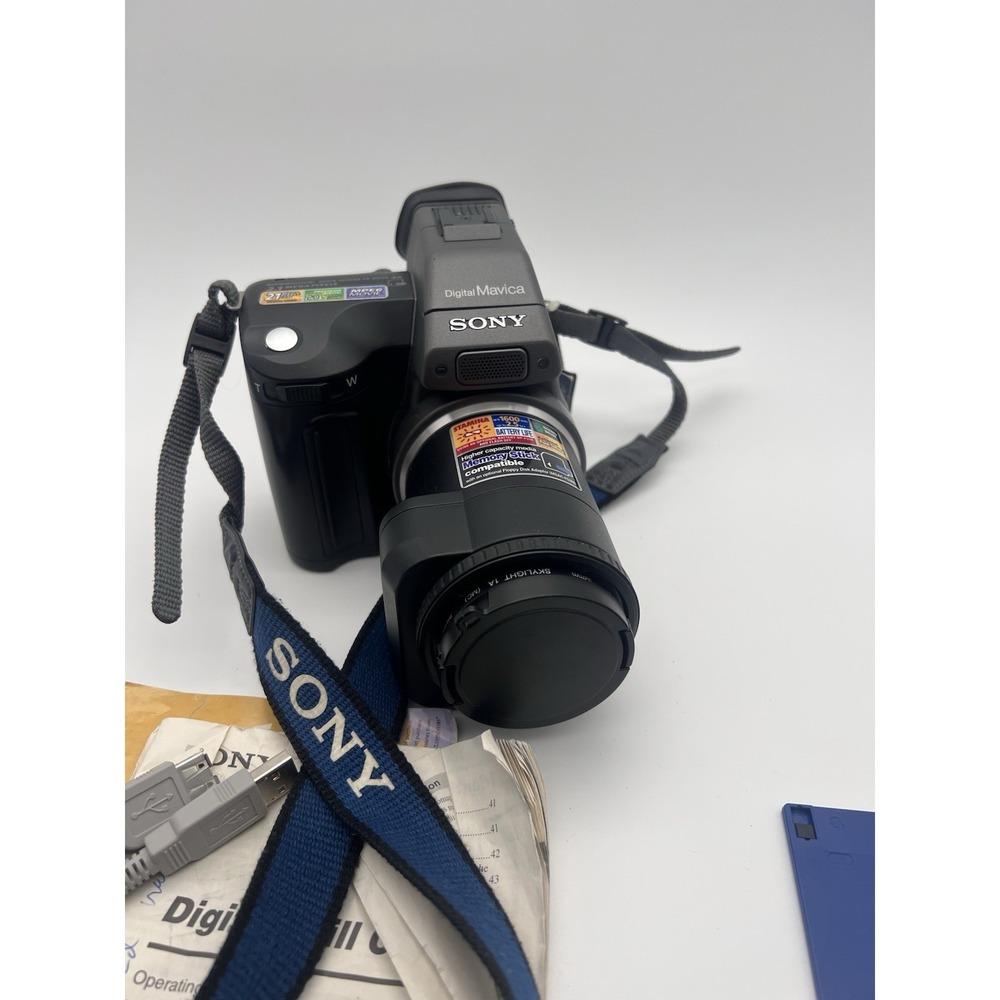 Sony Mavica MVC-FD95 2.1MP Digital Camera - Black & Metallic gray - Picture 9 of 9